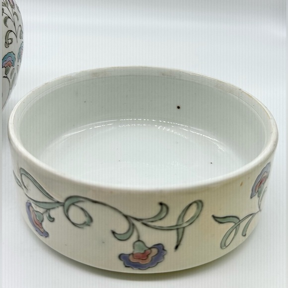 Toyo Inspirations Jena Hall for Toyo Trading CO. Floral Trinket Dish & Vase - Picture 4 of 9